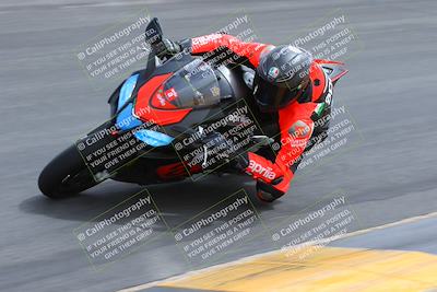 media/Mar-20-2023-Moto Forza (Mon) [[d0bbc59e78]]/1-A Group (Green)/Session 4 (Turn 10 Inside)/